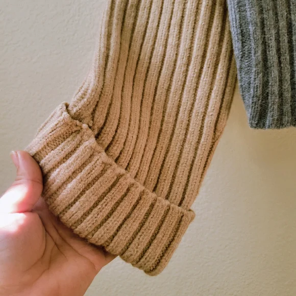 Francesco Ribbed Button Front Colorblock Cardigan - Picture 3 of 8